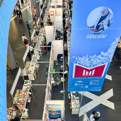 Rzeszów - Świąteczne Targi Książki 2025 w Rzeszowie - fot 11