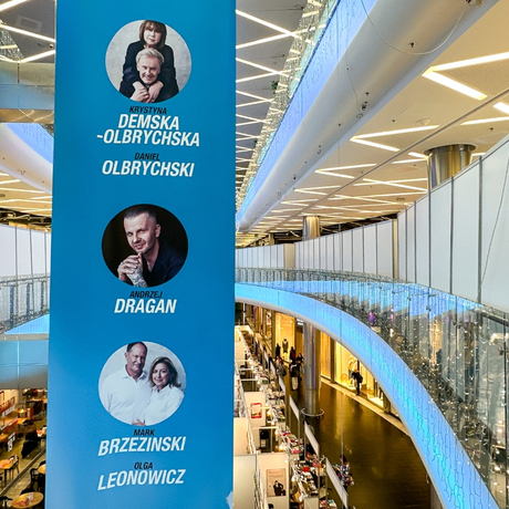 Rzeszów - Świąteczne Targi Książki 2025 w Rzeszowie - fot 25