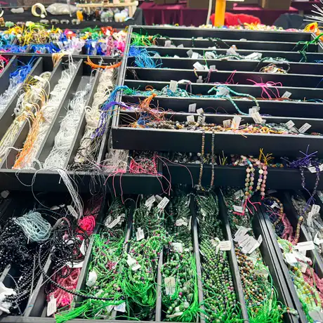 Rzeszów - Listopadowa Giełda Biżuterii i Minerałów w Rzeszowie - fot 21