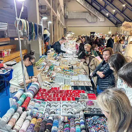 Rzeszów - Listopadowa Giełda Biżuterii i Minerałów w Rzeszowie - fot 7