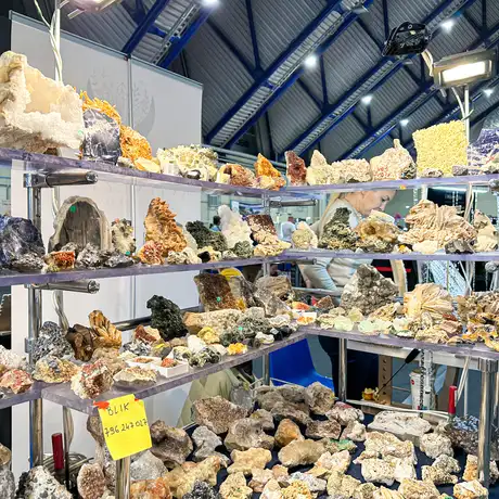 Rzeszów - Listopadowa Giełda Biżuterii i Minerałów w Rzeszowie - fot 3