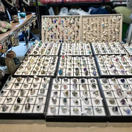 Rzeszów - Listopadowa Giełda Biżuterii i Minerałów w Rzeszowie - fot 46