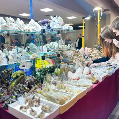 Rzeszów - Listopadowa Giełda Biżuterii i Minerałów w Rzeszowie - fot 45