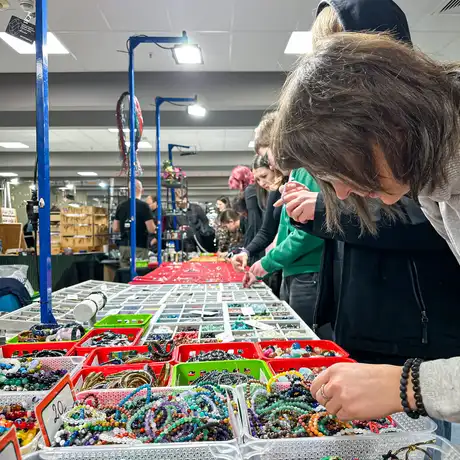 Rzeszów - Listopadowa Giełda Biżuterii i Minerałów w Rzeszowie - fot 43