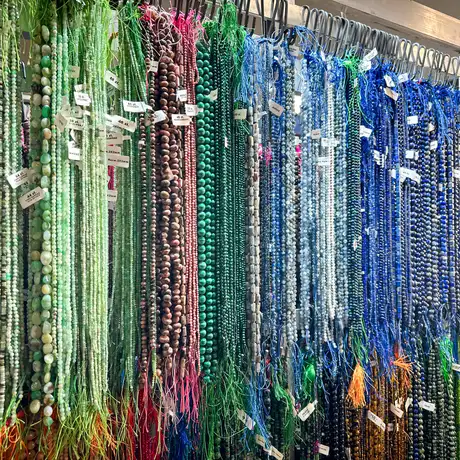 Rzeszów - Listopadowa Giełda Biżuterii i Minerałów w Rzeszowie - fot 34