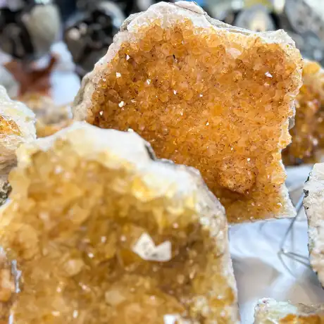 Rzeszów - Listopadowa Giełda Biżuterii i Minerałów w Rzeszowie - fot 35