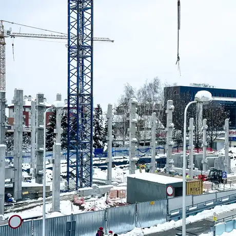 Rzeszów - Budowa piętrowego parkingu i lądowiska przy KSW nr 2 w Rzeszowie - fot 1