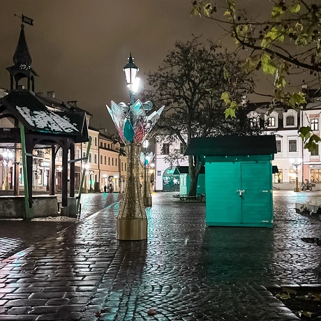 Rzeszów - Budowa Świątecznego Miasteczka w Rzeszowie - fot 6