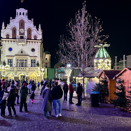 Rzeszów - Świąteczne Miasteczko na rzeszowskim Rynku [2025/2026] - fot 3