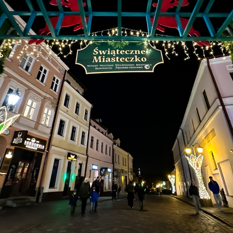 Rzeszów - Świąteczne Miasteczko na rzeszowskim Rynku [2025/2026] - fot 32