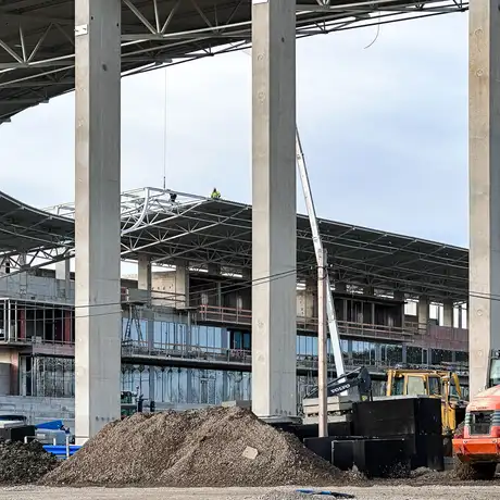 Rzeszów - Budowa Podkarpackiego Centrum Lekkiej Atletyki w Rzeszowie [grudzień 2025] - fot 28