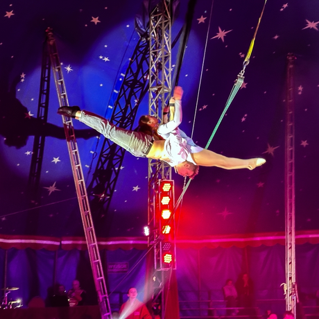 Rzeszów - Cyrk Safari z programem "The Show Must Go On" w Rzeszowie [marzec 2026] - fot 1