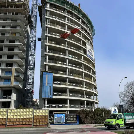 Rzeszów - Budowa 17-piętrowego wieżowca przy rondzie Pobitno - Lwowska 33 [marzec 2026] - fot 14