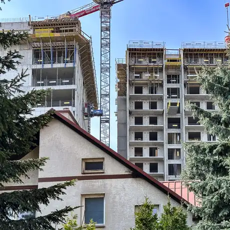 Rzeszów - Budowa 17-piętrowego wieżowca przy rondzie Pobitno - Lwowska 33 [marzec 2026] - fot 27