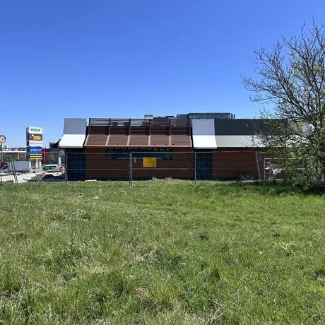 Rzeszów - Budowa McDonald's przy ul. Przemysłowej w Rzeszowie [maj 2026] - fot 7