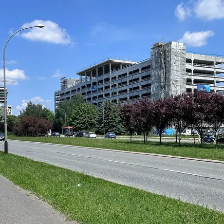 Rzeszów - Budowa piętrowego parkingu i lądowiska przy KSW nr 2 w Rzeszowie [maj 2026] - fot 27
