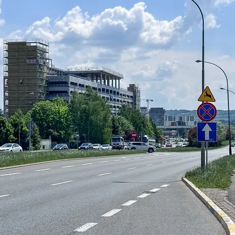 Rzeszów - Budowa piętrowego parkingu i lądowiska przy KSW nr 2 w Rzeszowie [maj 2026] - fot 2
