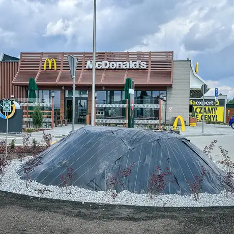 Rzeszów - McDonald's przy ul. Przemysłowej w Rzeszowie tuż przed otwarciem [17.06.2026] - fot 8