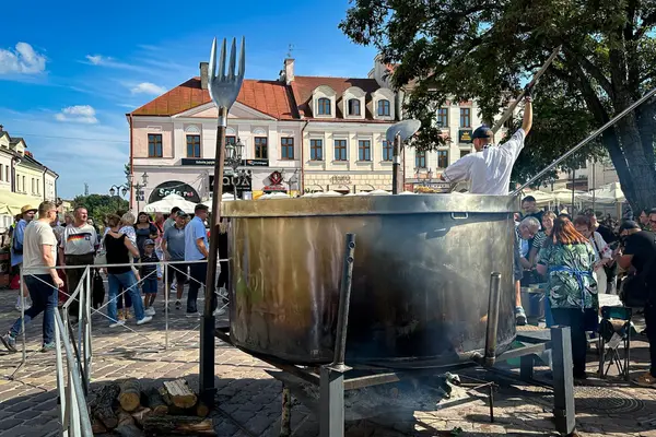 Karpaty na Widelcu 2026. Degustacje, pokazy i kiermasz w centrum Rzeszowa [PROGRAM]