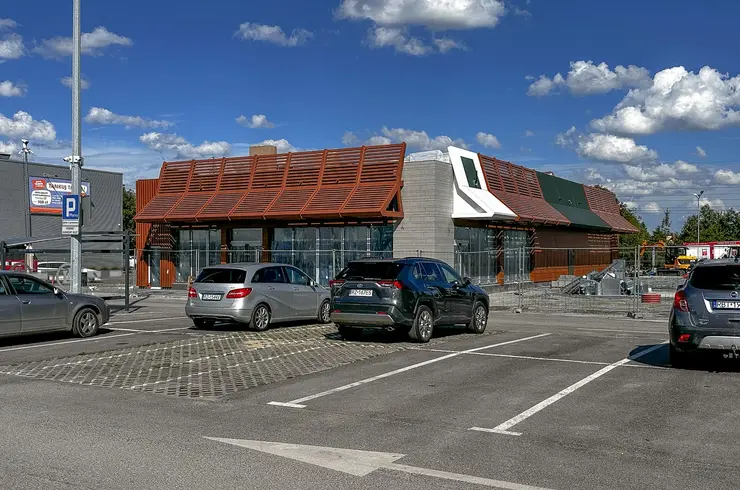Budowa restauracji McDonald's przy E. Leclerc Rzeszów