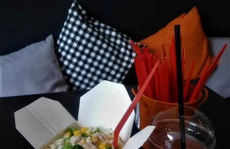 Nowy sos miesiąca i wakacyjna lemoniada czyli lipiec w Makarunie