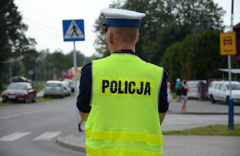 Sprawiał wrażenie przysypiającego za kółkiem. Okazało się, że jest pijany