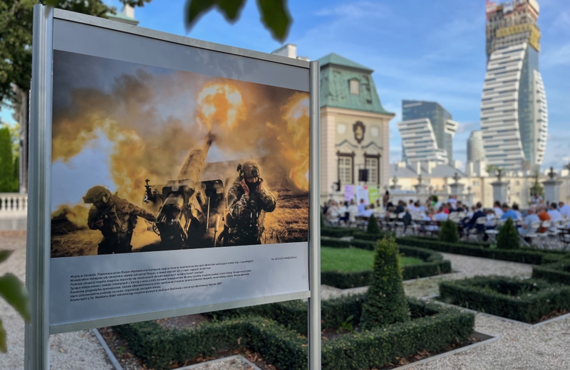 RWF2023. Wojna w Ukrainie na fotografiach Wojciecha Grzędzińskiego