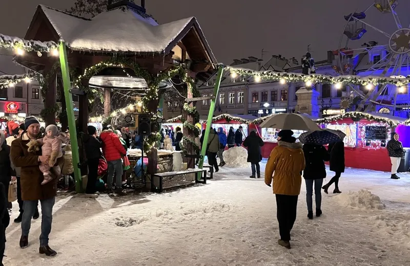 Weekend w Świątecznym Miasteczku [8.12 - 10.12.2023]