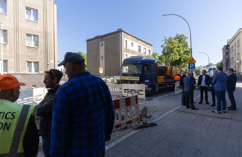 Awaria kanalizacji deszczowej na ul. Szopena. Utrudnienia w ruchu