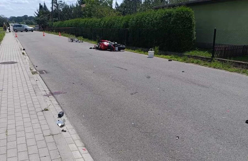 Śmiertelny wypadek w Kłodawie. Rowerzysta zderzył się z motocyklistą