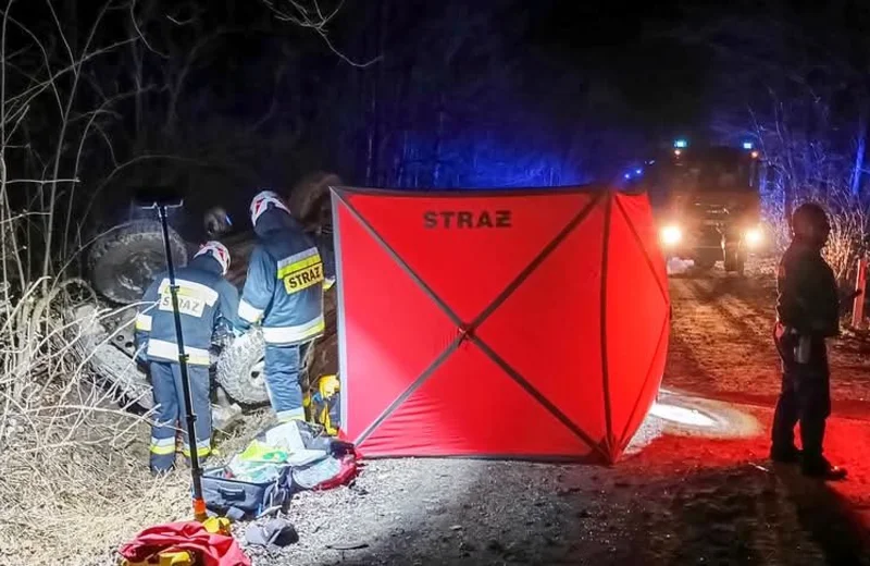 Tragiczny wypadek w Bieszczadach. Nie żyje 56-letni mężczyzna, dwie osoby ranne