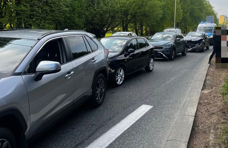 Poranna kolizja czterech samochodów na ul. Witosa w Rzeszowie