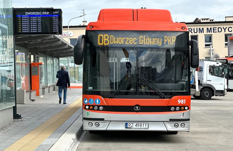 Remont przy Placu Dworcowym w Rzeszowie. Zmiana rozkładu jazdy 4 linii MPK