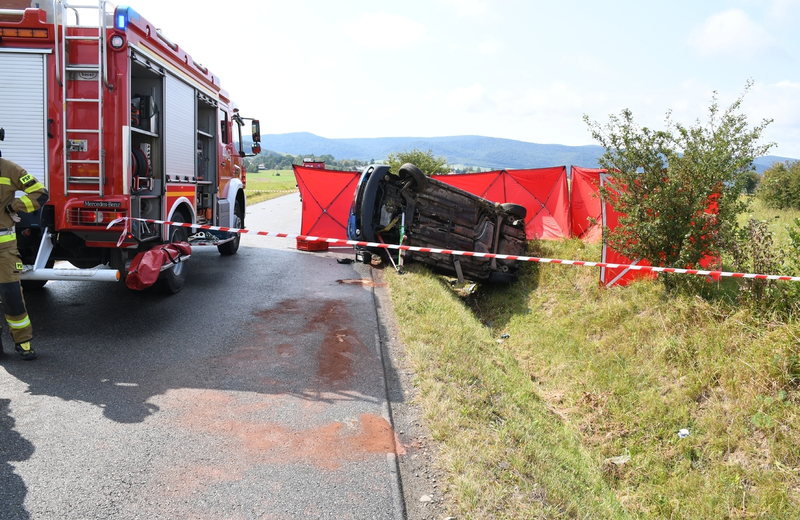Tragiczny wpadek w powiecie jasielskim. Nie żyje 18-latka
