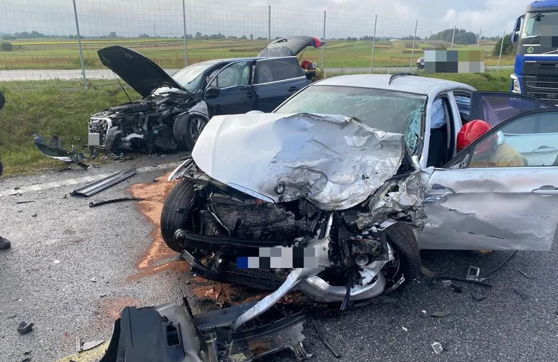 Wypadek na S19 w Trzebusce. 2 osoby ranne, utrudnienia w ruchu