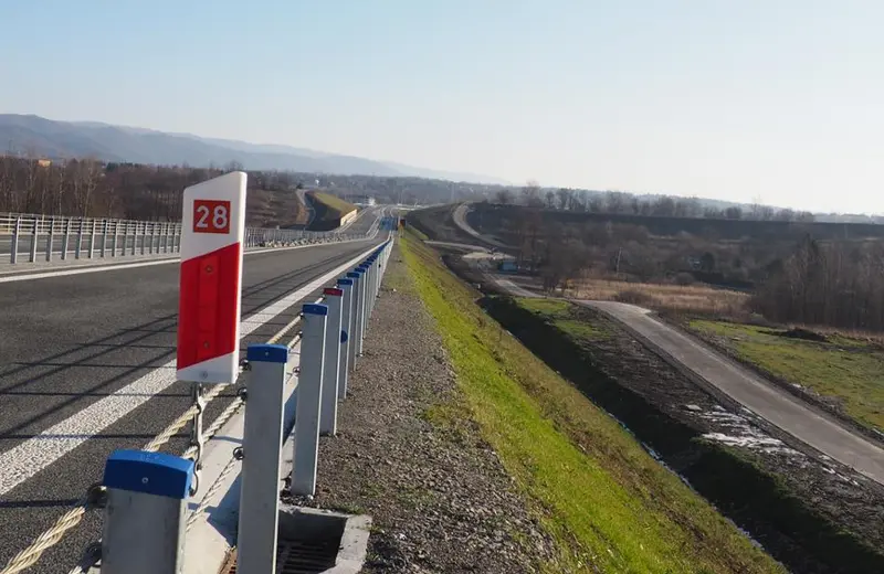 Dziewięć ofert na dokumentację rozbudowy DK28 Długie - Sanok