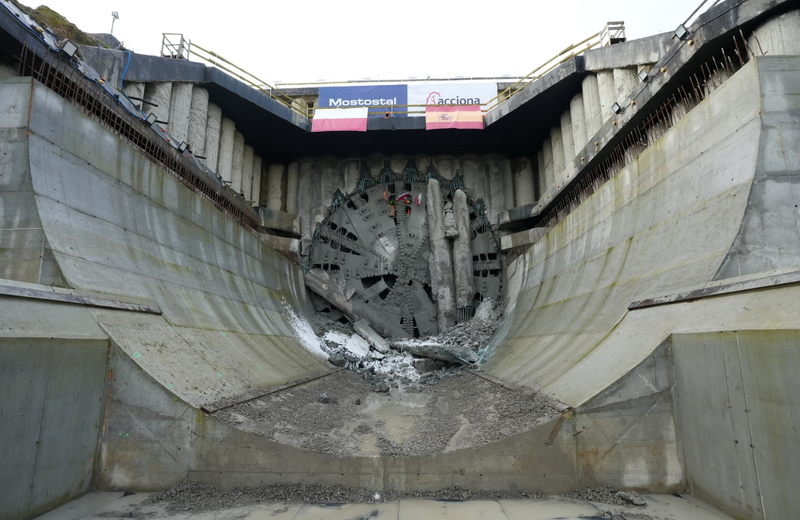 Ujrzeli światło w tunelu… Karpatka przebiła północną ścianę wzgórza Grochowiczna [VIDEO]