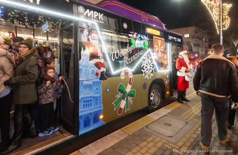 Świąteczny Autobus na ulicach Rzeszowa. Sprawdź styczniowy rozkład jazdy