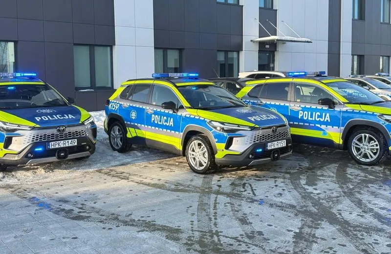 Rzeszowscy policjanci otrzymali nowe radiowozy