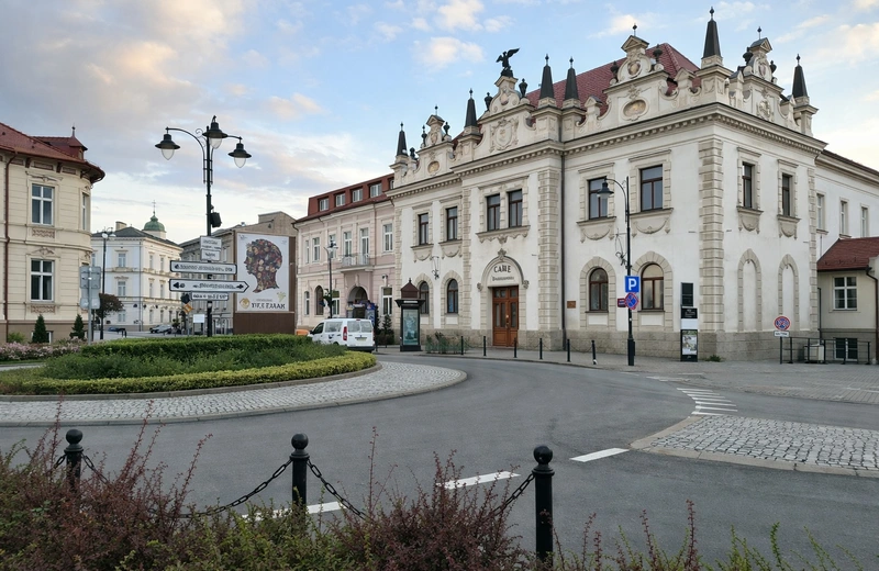 Wernisaż wystawy „Czas pogodnego piękna” z okazji jubileuszu 80-lecia Wacława Kochanowicza