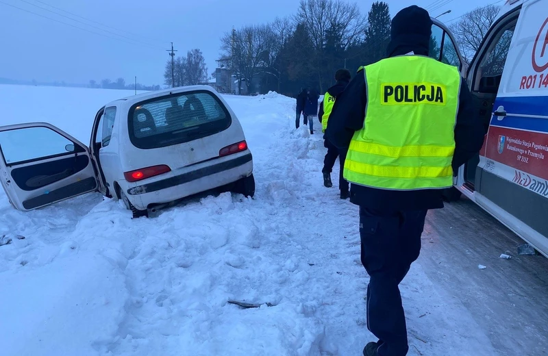 Tragiczny wypadek w Oleszycach. Nie żyje 65-letni mężczyzna 