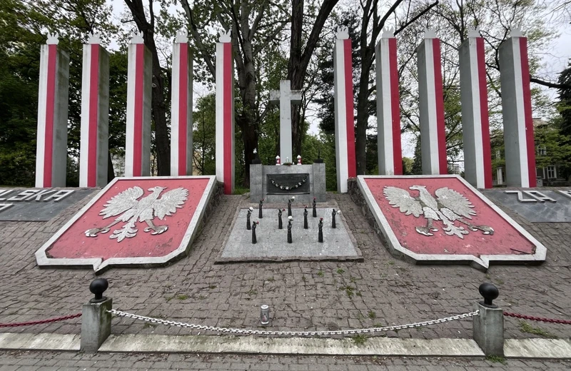 Pomnik Dziesięciu Rąk zostanie wyremontowany
