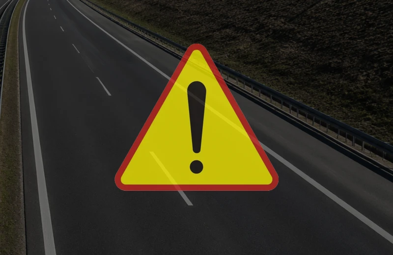 Utrudnienia na autostradzie A4 - samochód uderzył w bariery energochłonne pod Rzeszowem