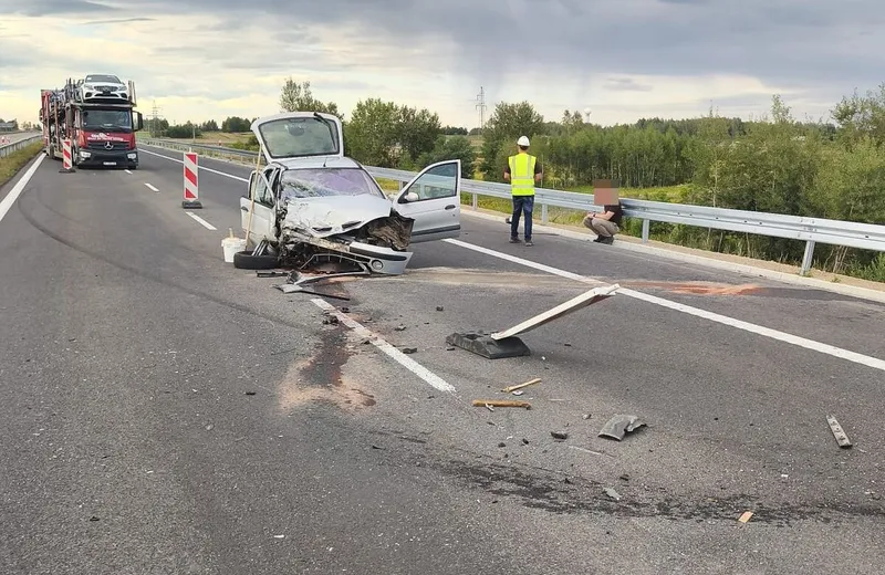 Kolizja na S19 w Stobiernej. Sprawca był nietrzeźwy, miał ponad 1,5 promila