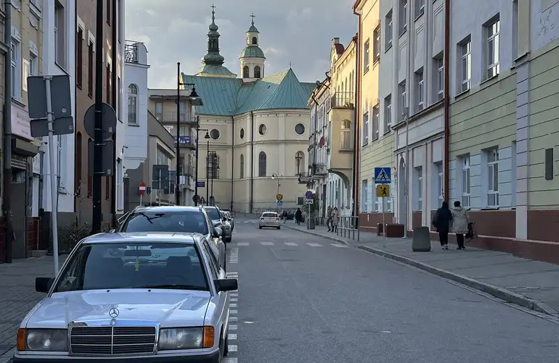 Bernardyńska zamknięta dla aut. Rzeszów testuje pierwszą szkolną ulicę