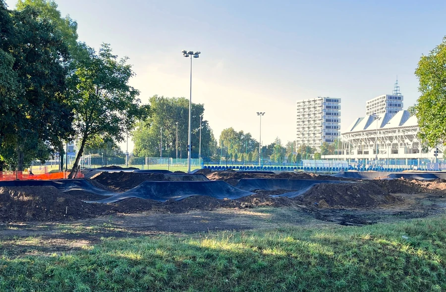 Pumptrack na rzeszowskich Bulwarach zrealizowany w ramach RBO, fot. Archiwum RESinet.pl