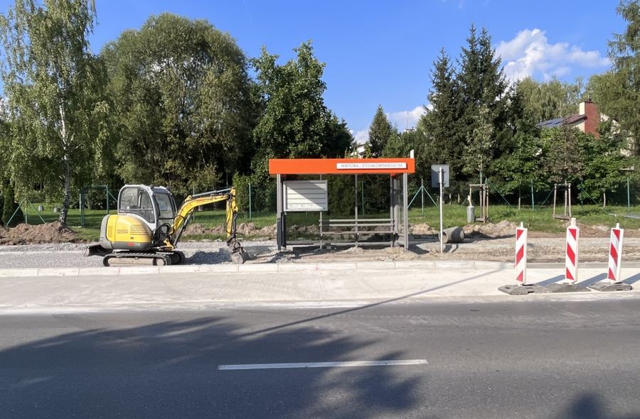Na zdj. Przebudowa zatoki autobusowej na ul. Wiktora / fot. RESinet.pl
