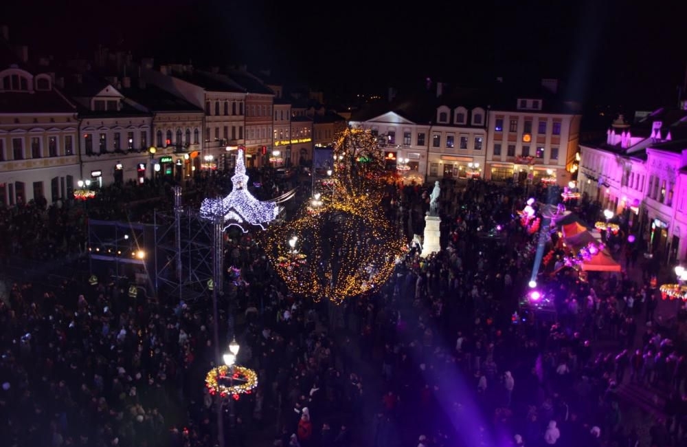 27. Finał WOŚP na Rynku w Rzeszowie. Wystąpią m.in.: Dżem, Izabela Trojanowska i Rezerwat