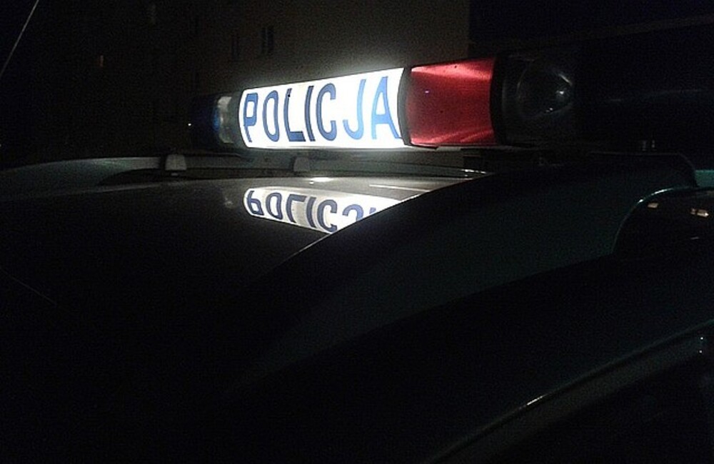 Zdemontowali znaki drogowe. Policji tłumaczyli, że to prezent urodzinowy