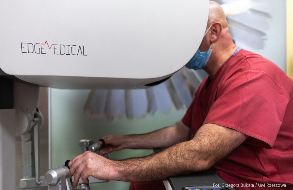 Prezentacja robota chirurgicznego Edge Medical MP 1000 w Szpitalu Miejskim - fot. Grzegorz Bukała / UM Rzeszowa